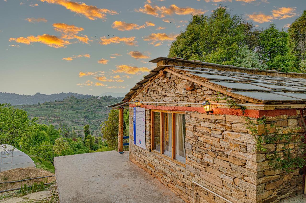 Saffronstays El Sueno, Mukteshwar -Villa Serving Pahadi Meals Luaran gambar